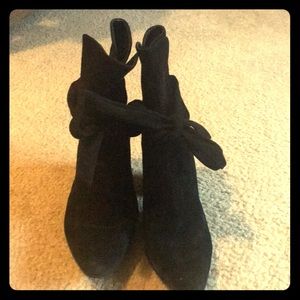 Banana Republic Suede heels